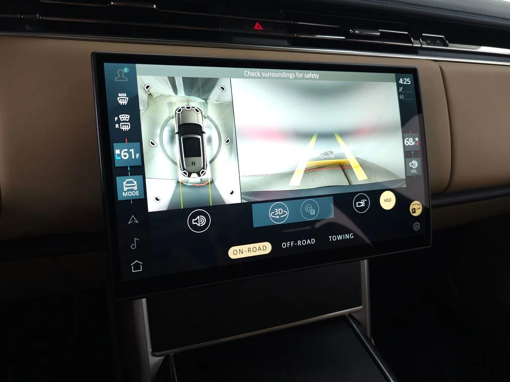 New 2026 Carpathian Grey Land Rover SE image 33