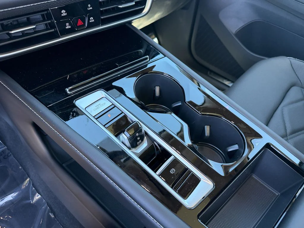 New 2026 Pure Gray Volkswagen 2.0T SE w/Technology image 22