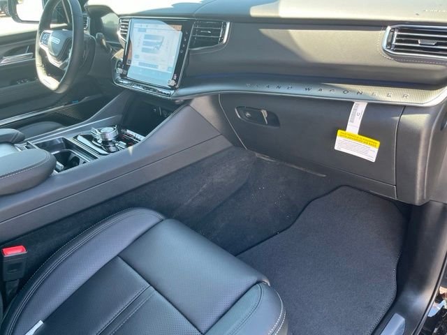 New 2026 High Gloss Black Jeep Summit Obsidian image 25