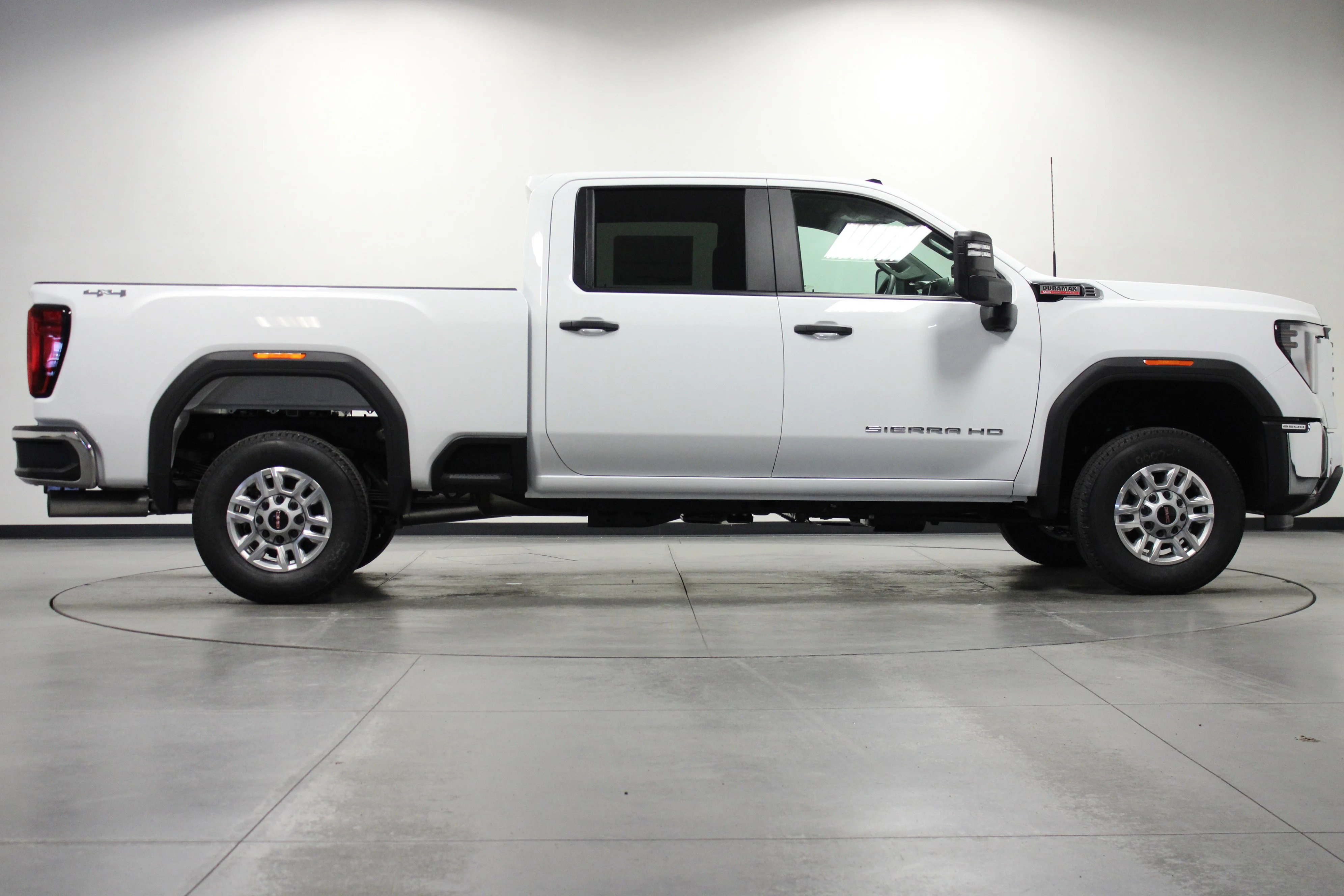 New 2026 Summit White GMC Pro image 3