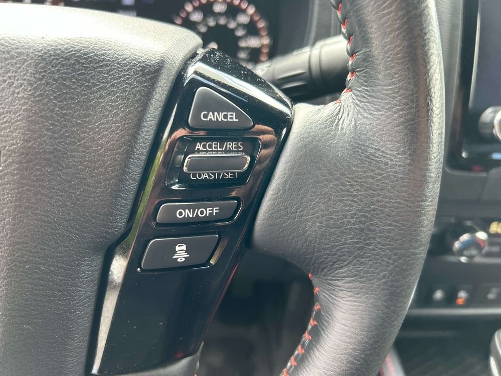 Used 2023  Nissan PRO-4X image 19