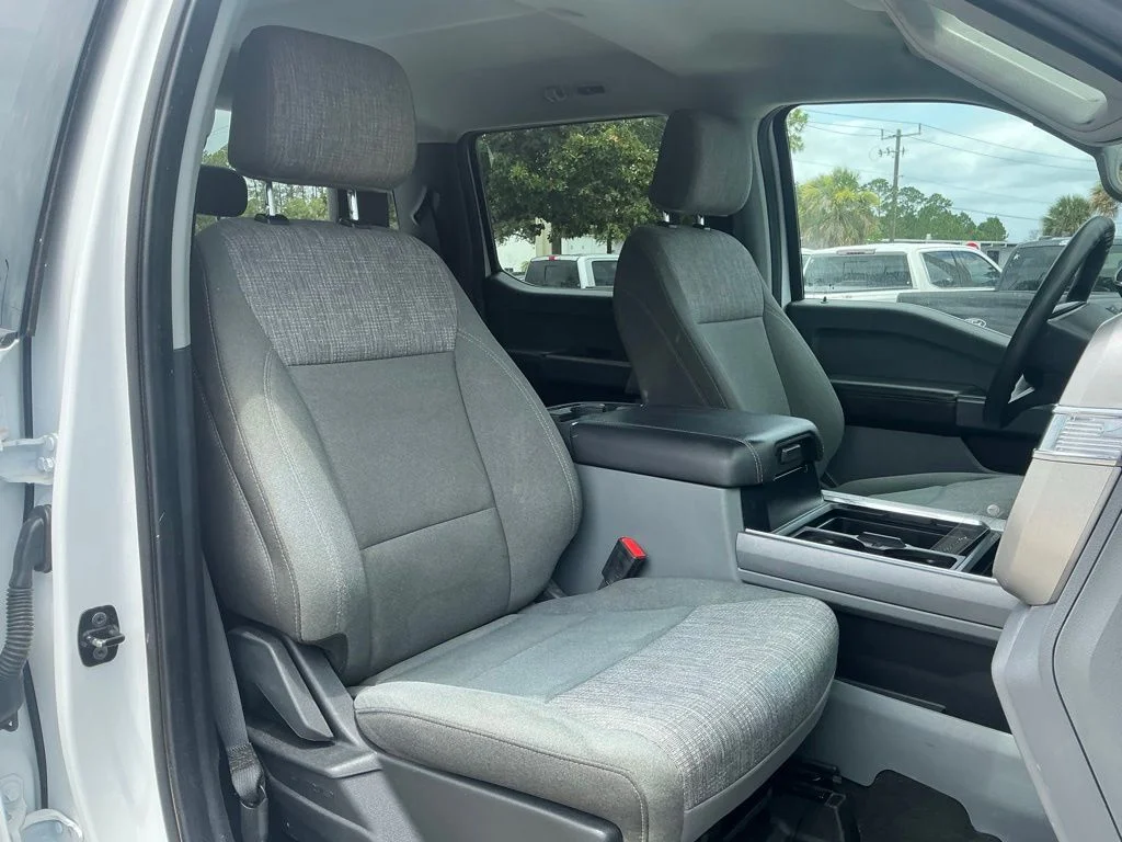 Used 2025 White Ford XLT image 31