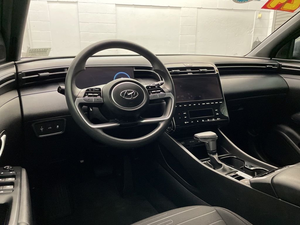 Used 2024 Beige Hyundai SEL image 9