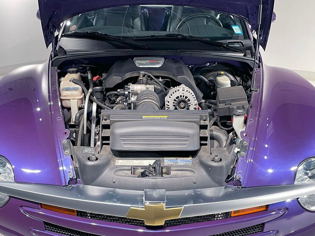 2004 Chevrolet SSR LS - Photo 26