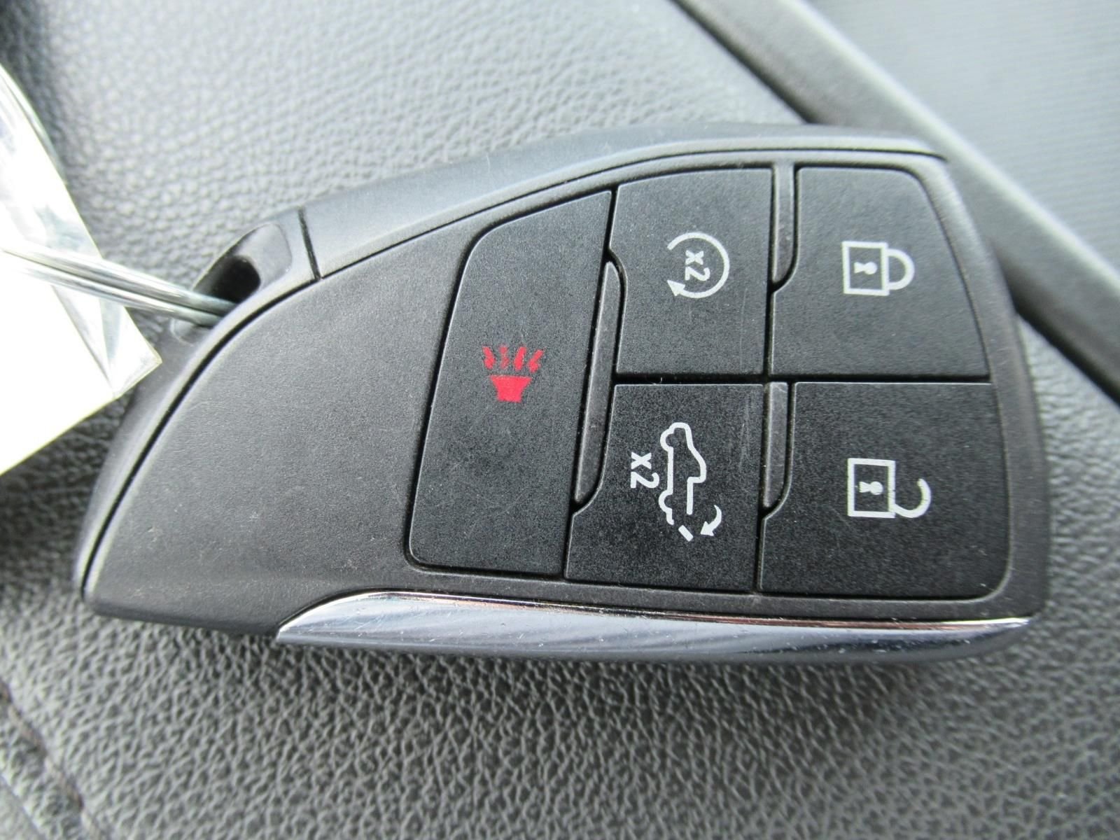 Used 2024 Red GMC Elevation image 29
