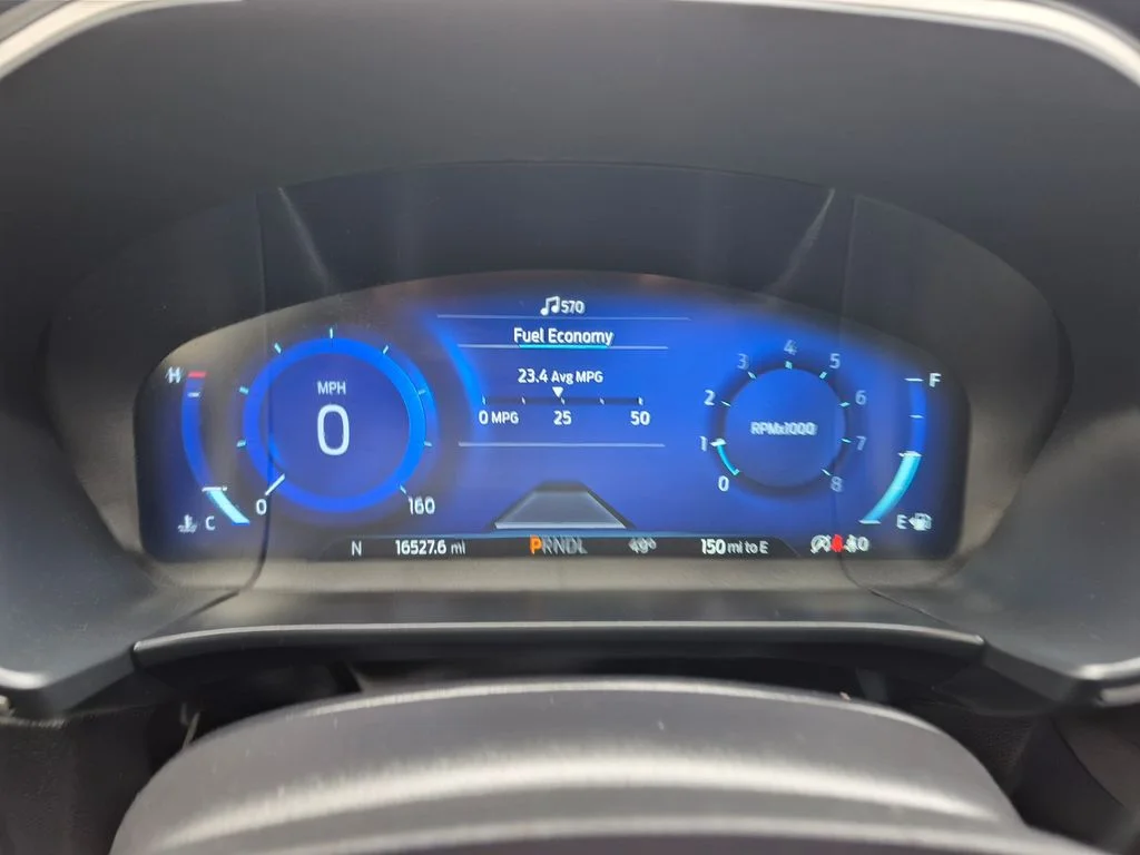 Used 2022 Silver Metallic Ford SEL image 21