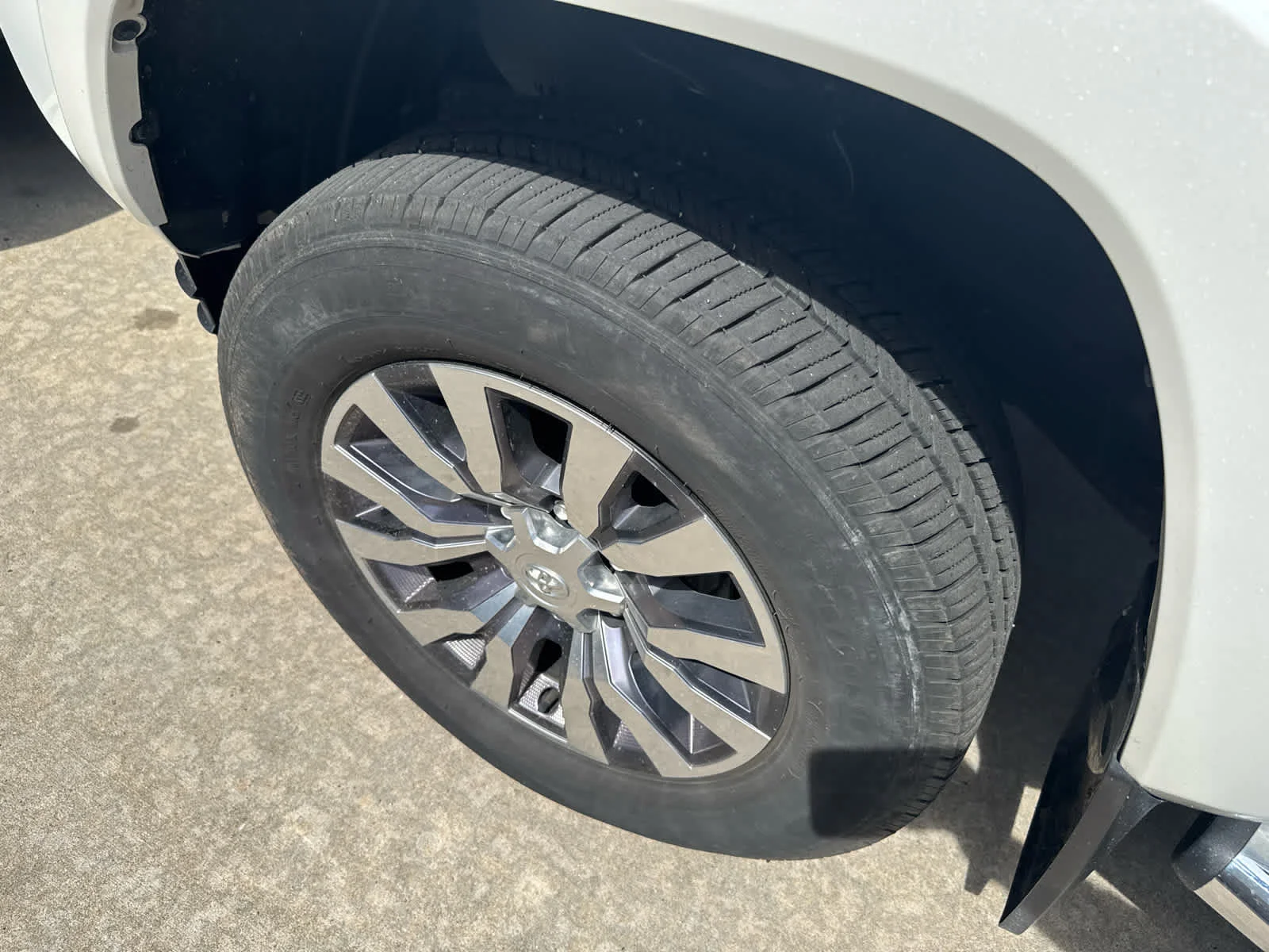 Used 2023 WIND CHILL PEAR Toyota Limited image 8