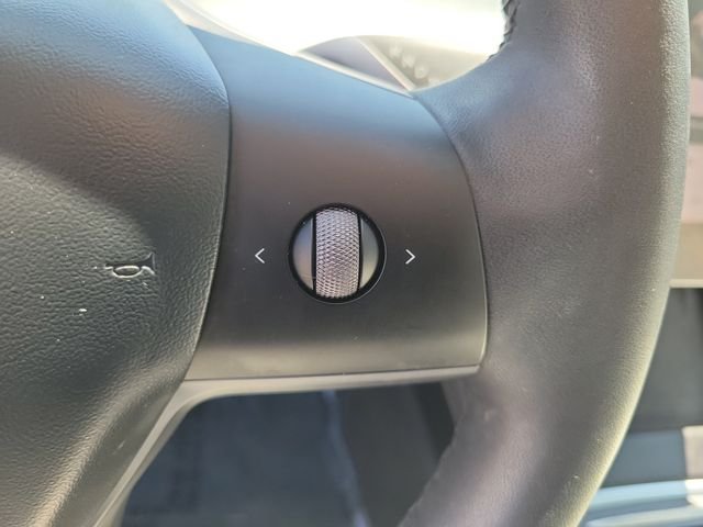 Used 2021 Black Tesla Long Range image 6