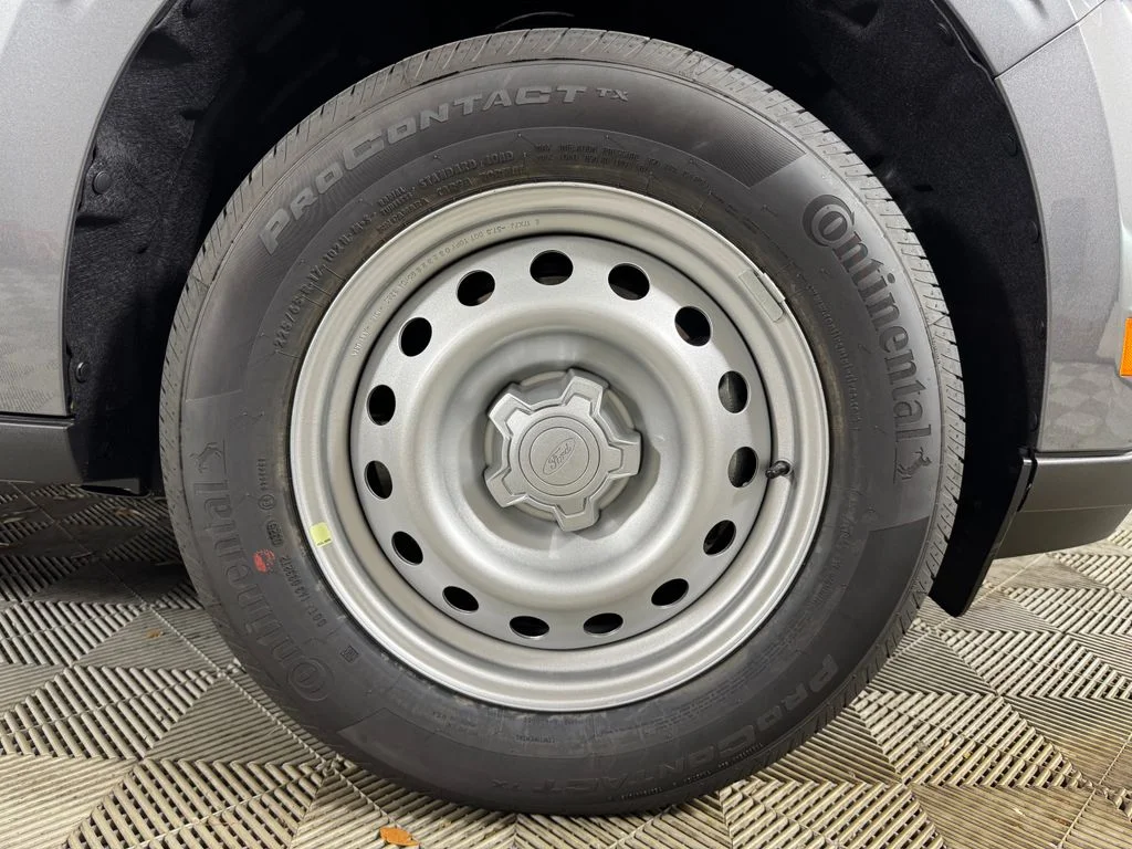 New 2026 Gray Ford XL image 16
