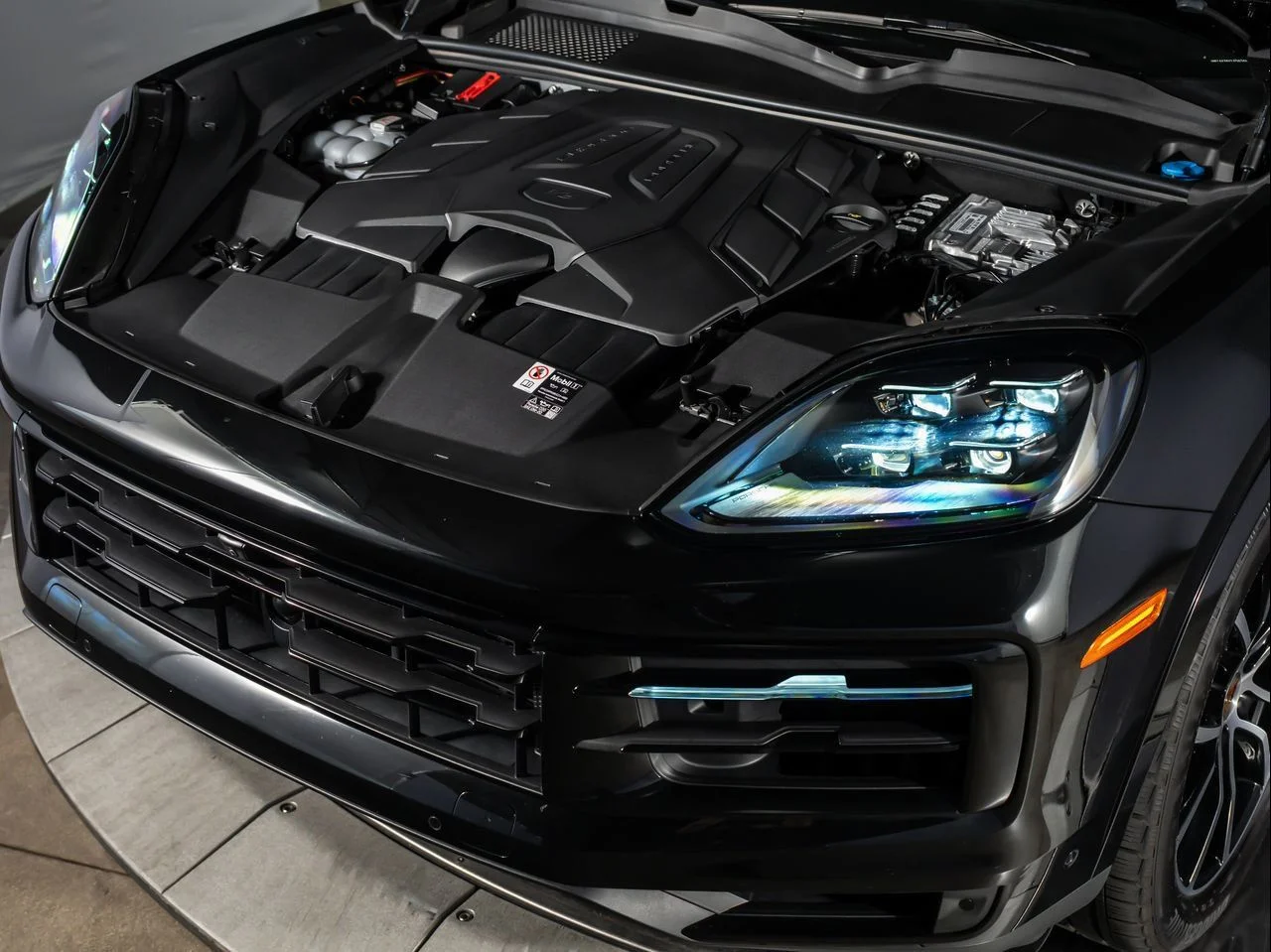 Used 2025 Black Porsche  image 16
