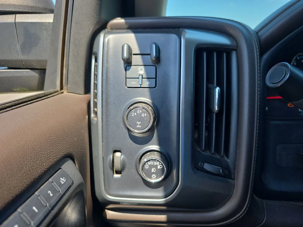 Used 2015 Brownstone Metallic Chevrolet LTZ image 21