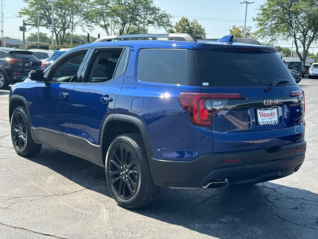 2023 GMC Acadia SLE - Photo 9