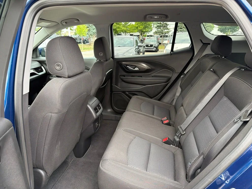 Used 2023 Blue GMC SLE image 18