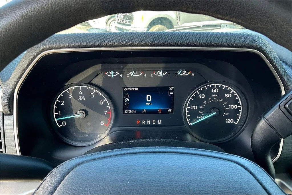 Used 2021 White Ford XL image 18