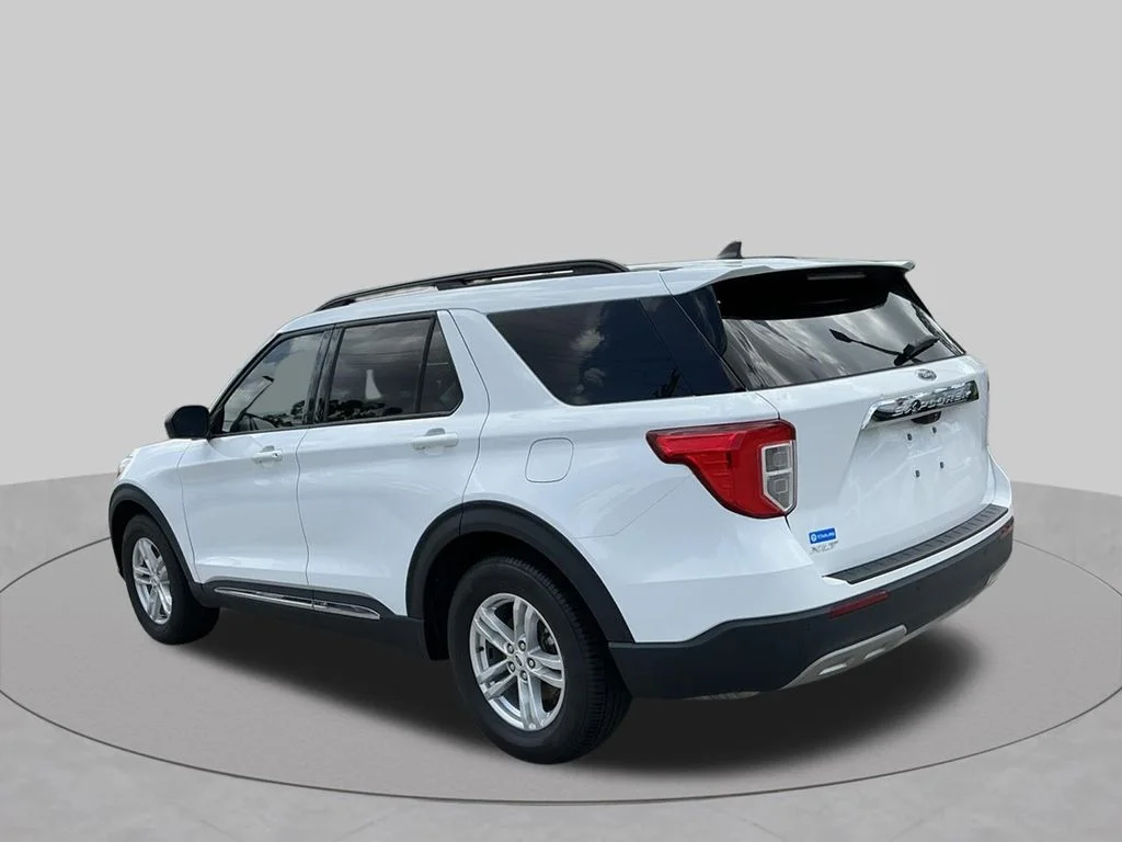 Used 2023 White Ford XLT image 4