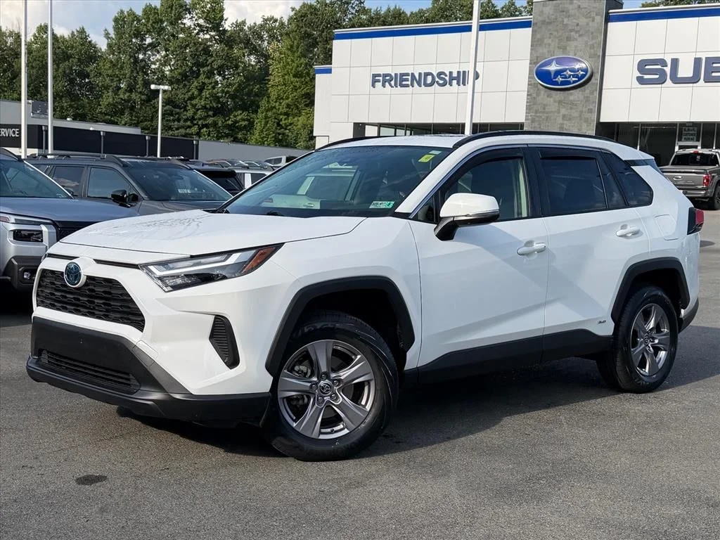 Used 2024 White Toyota XLE image 2