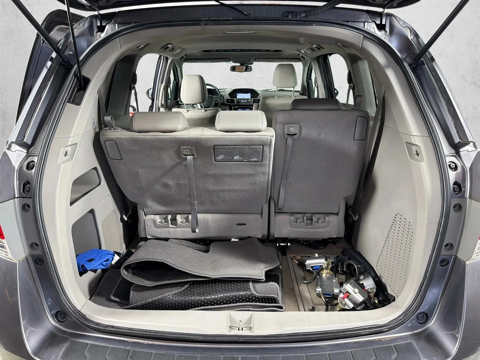 Used 2014 Gray Honda EX-L image 19