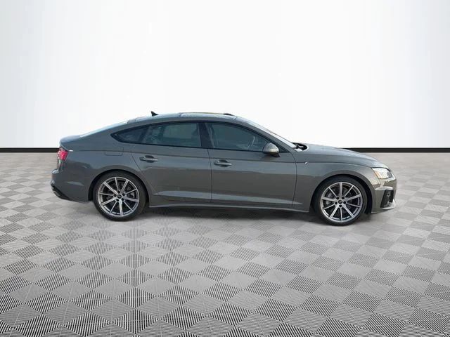 Used 2025  Audi 45 S line Premium image 5