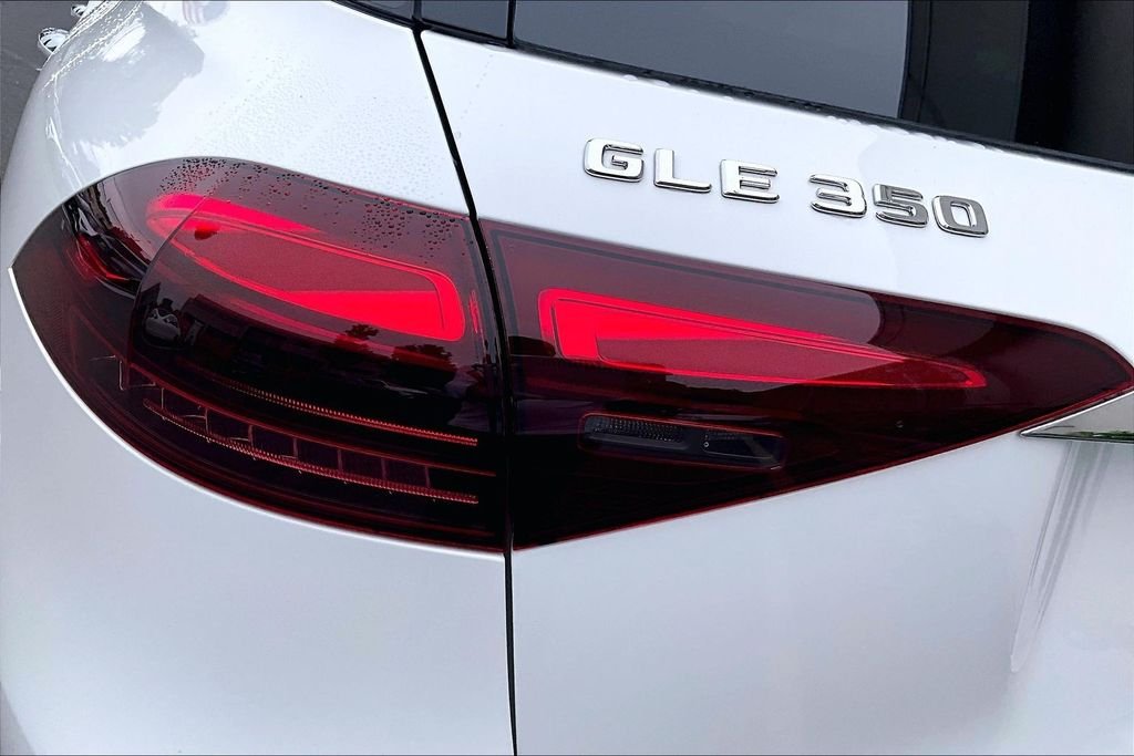 Certified Used 2025 White Mercedes-Benz GLE 350 image 32