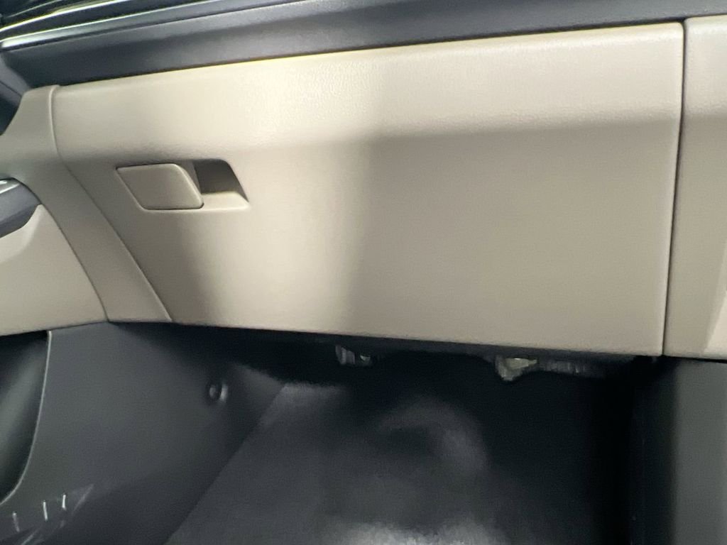 New 2026 Aurora Black Pearl Kia LXS image 37