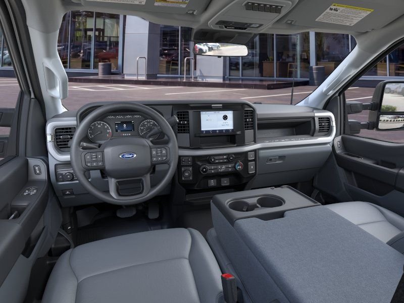New 2026 Oxford White Ford F-350® XL image 31