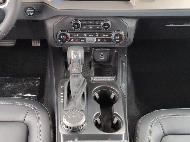 New 2026 Desert Sand Ford Outer Banks® image 19