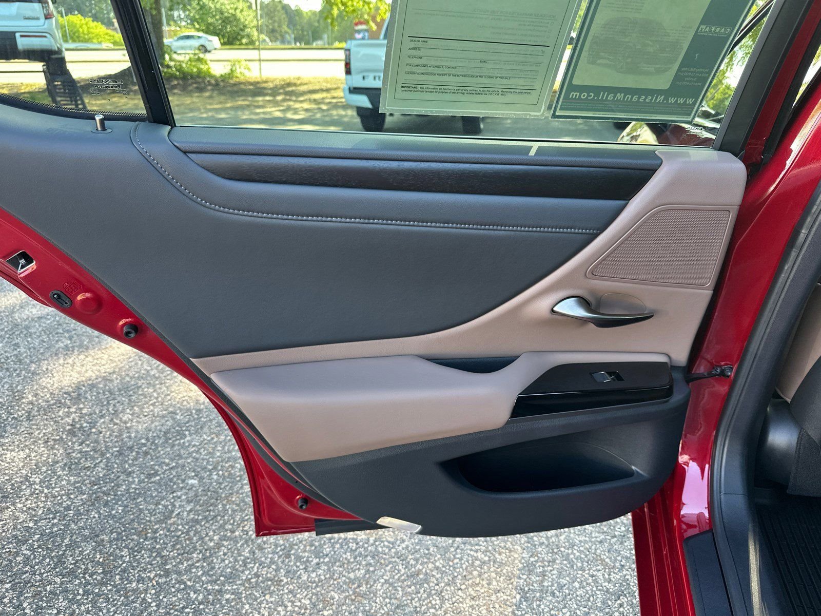 Used 2025 Red Lexus 350 image 22