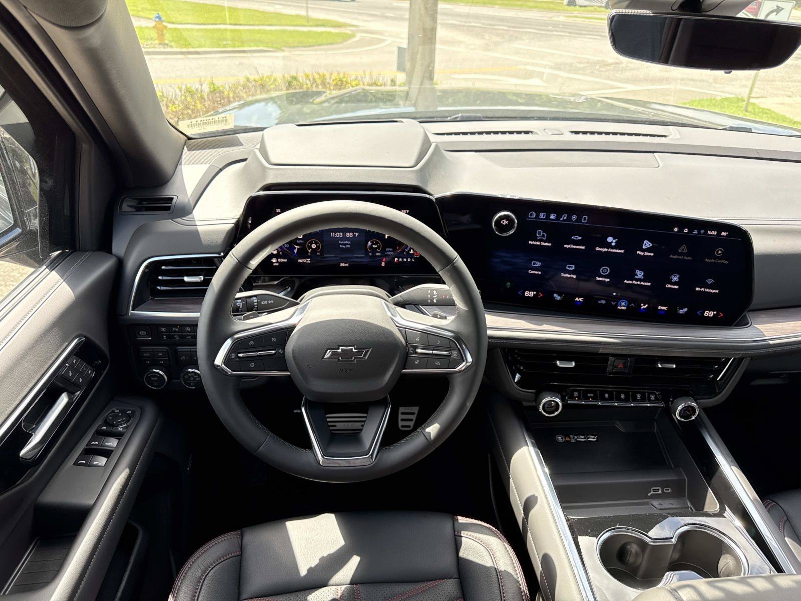 2026 Chevrolet Tahoe Z71 - Photo 15