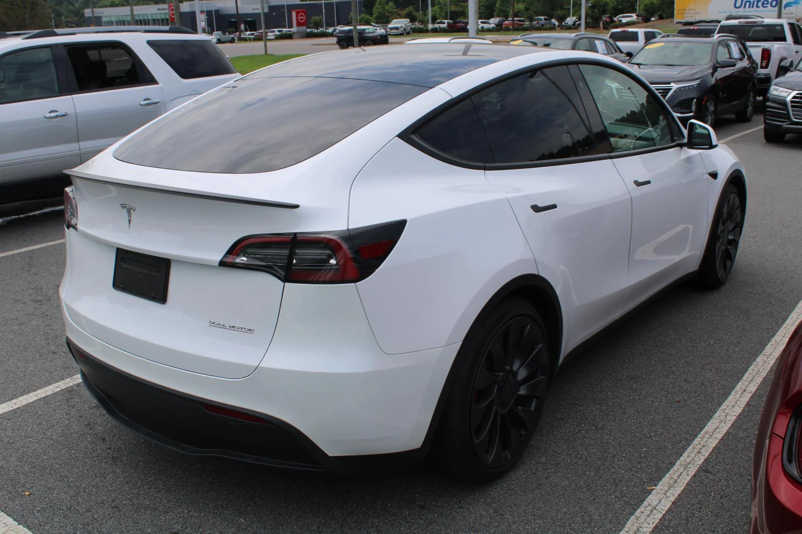 Used 2023  Tesla Performance image 4