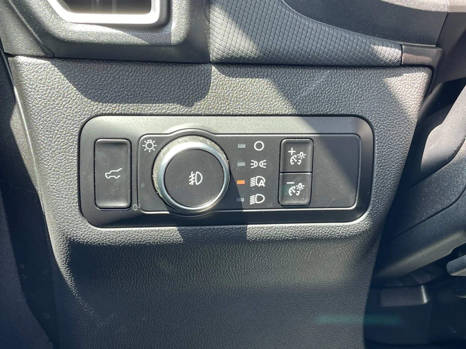 Used 2025 Beige Ford Outer Banks image 31