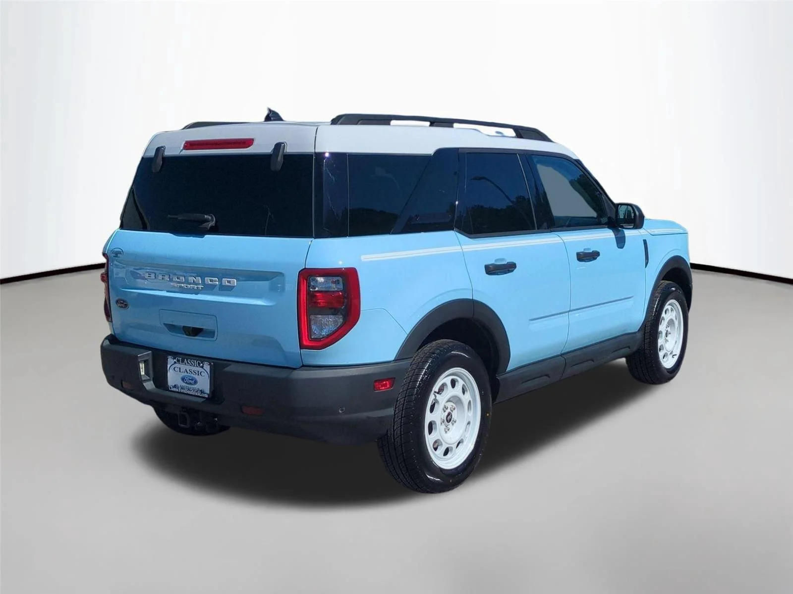 Used 2023 Robins Egg Blue Ford Heritage image 5