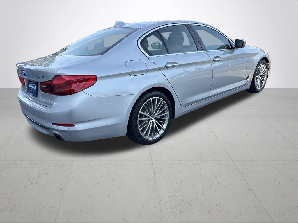 Used 2018 Glacier Silver Metallic BMW 530i xDrive image 7