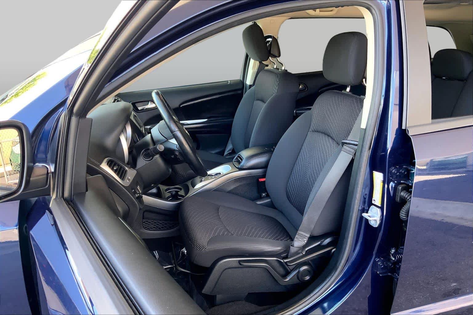 Pre-Owned 2018 Dodge Journey SXT