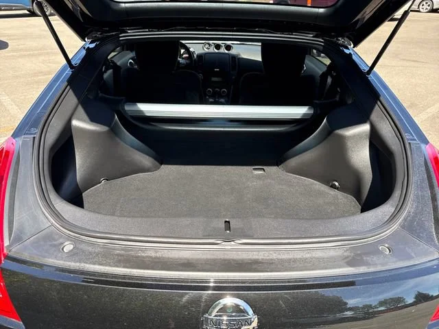 Used 2017 Black Nissan Base image 11