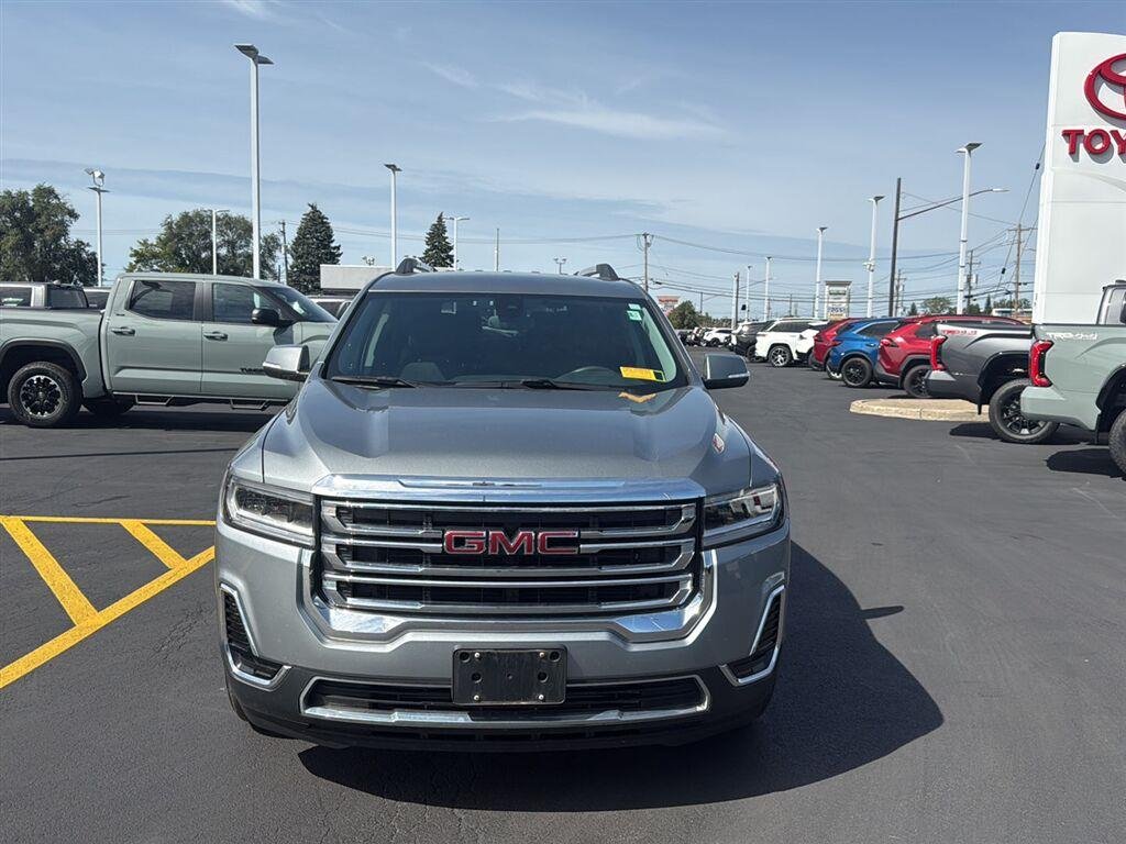 Used 2023 Sterling Metallic GMC SLE image 2