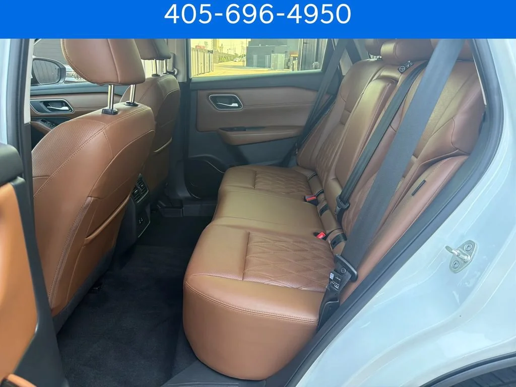 Pre-Owned 2024 Nissan Rogue Platinum