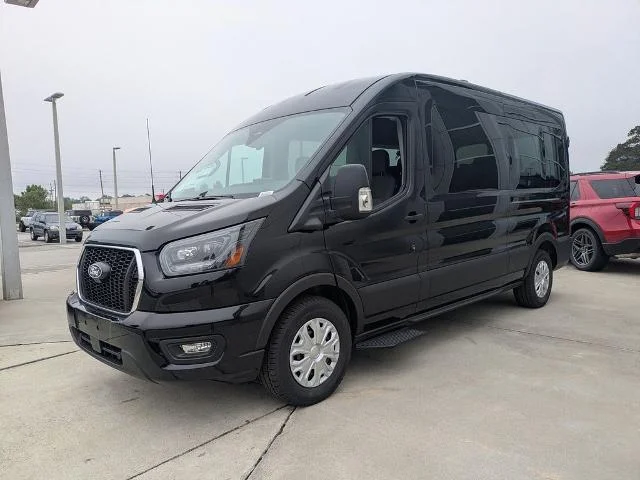 New 2026 Agate Black Metallic Ford XLT image 39