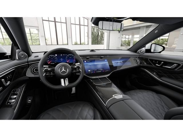 New 2027 MANUFAKTUR Moonlight White Metallic Mercedes-Benz S 580 image 3