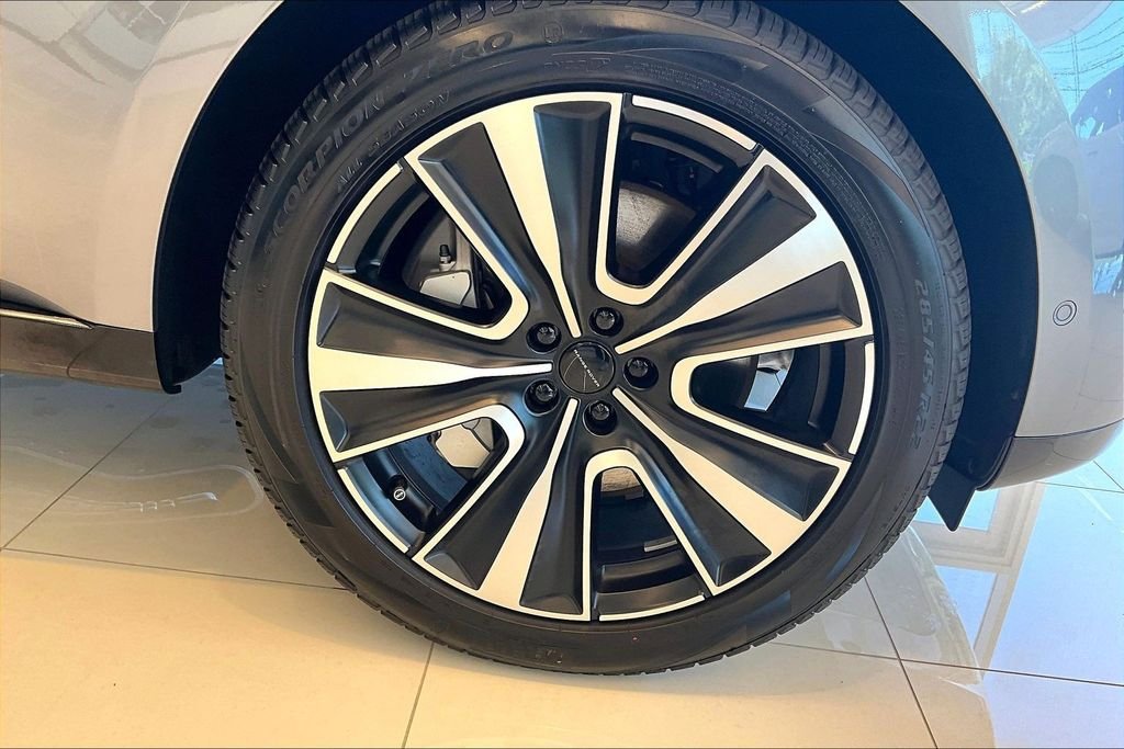 New 2026 Eiger Grey Land Rover SE image 22