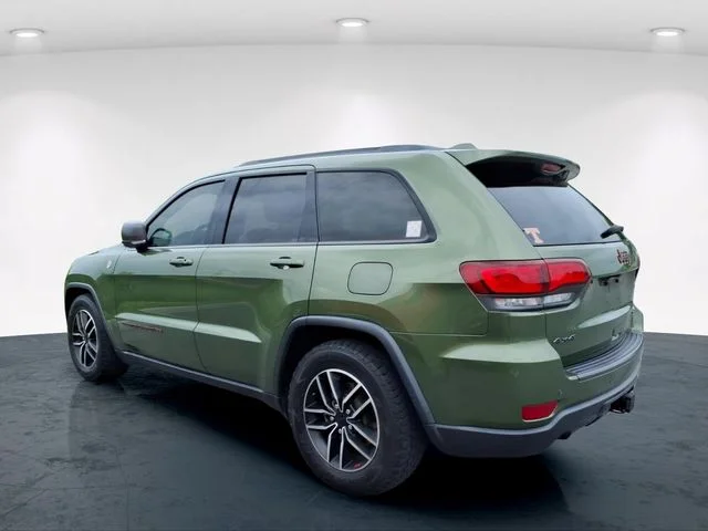 Used 2021 Green Jeep Trailhawk image 20