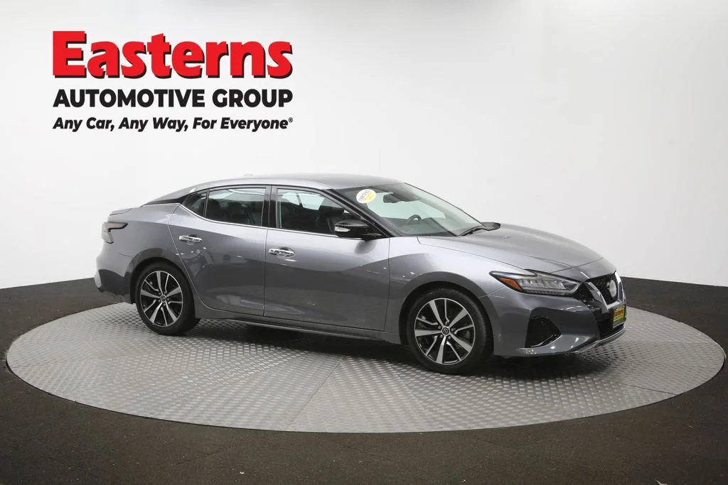 Used 2023 Gray Nissan SV image 48
