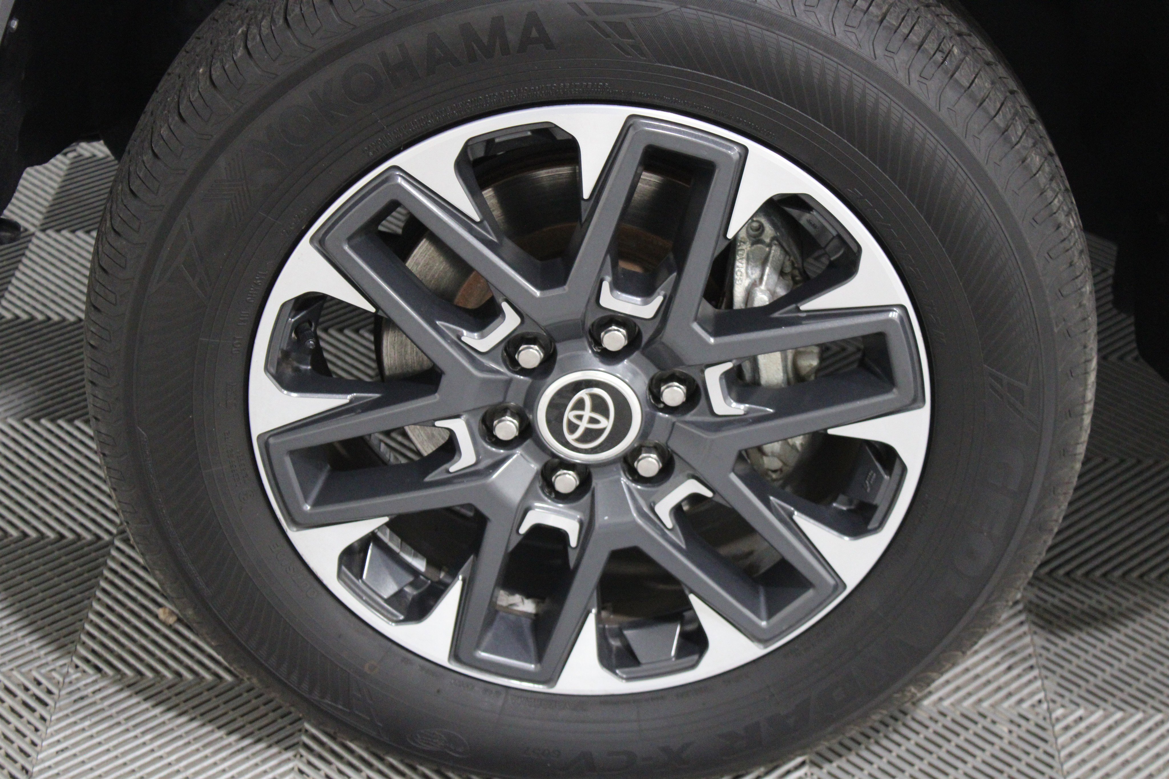 Used 2022 Magnetic Gray Metallic Toyota Crew Cab Limited image 35