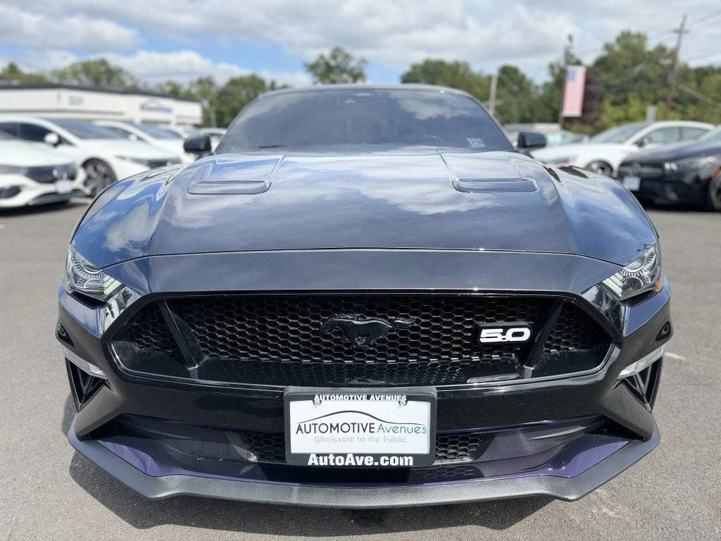 Used 2021 Shadow Black Ford GT Fastback w/ Black Accent Pkg, 10-Speed Auto & Remote Start image 11