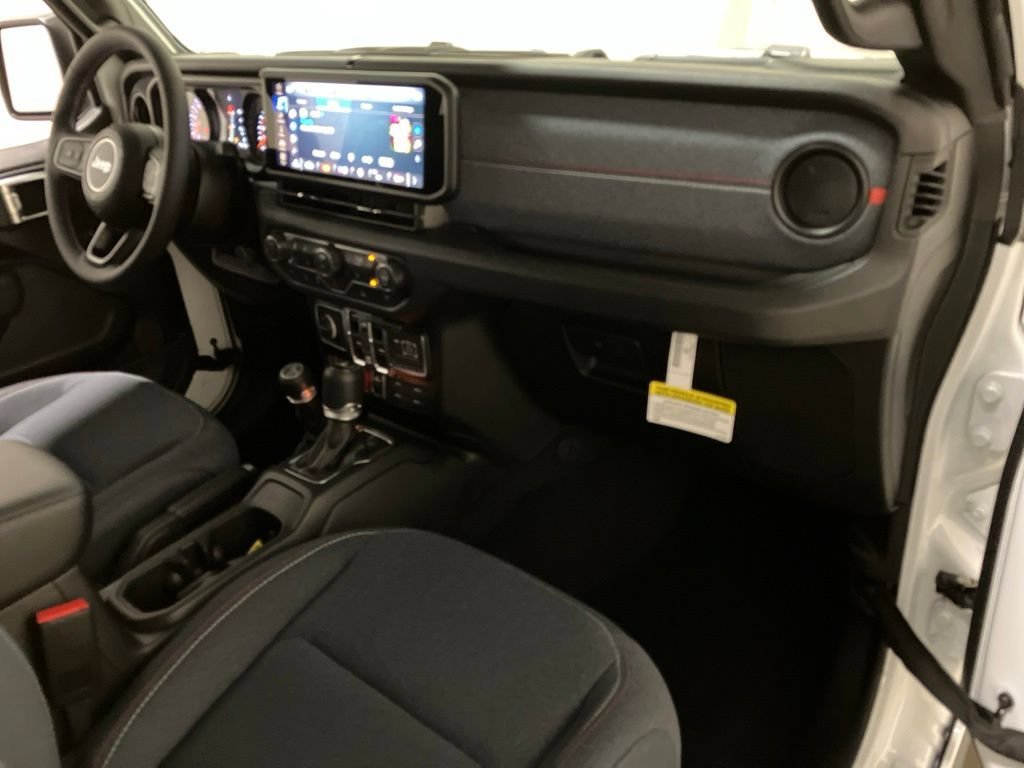 New 2026 Bright White Clearcoat Jeep  image 22