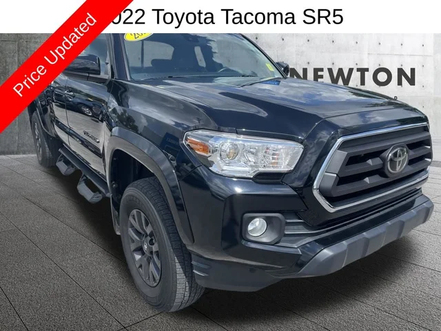 Pre-Owned 2022 Toyota Tacoma SR5