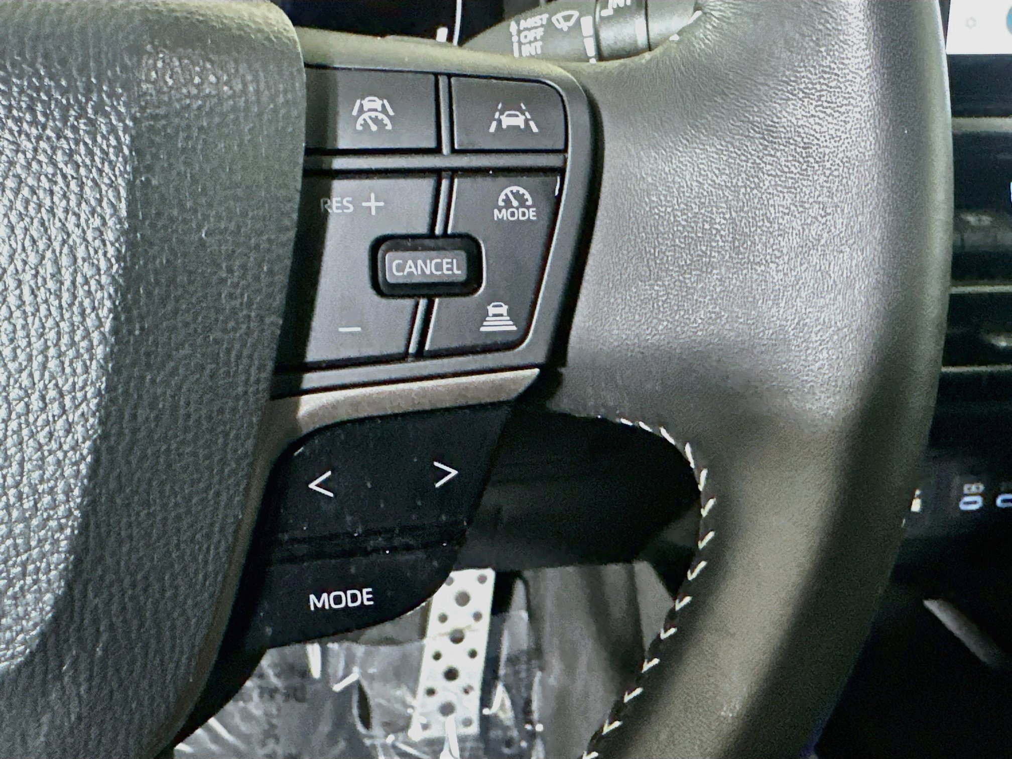 Certified Used 2026 Heavy Metal Toyota SE image 17