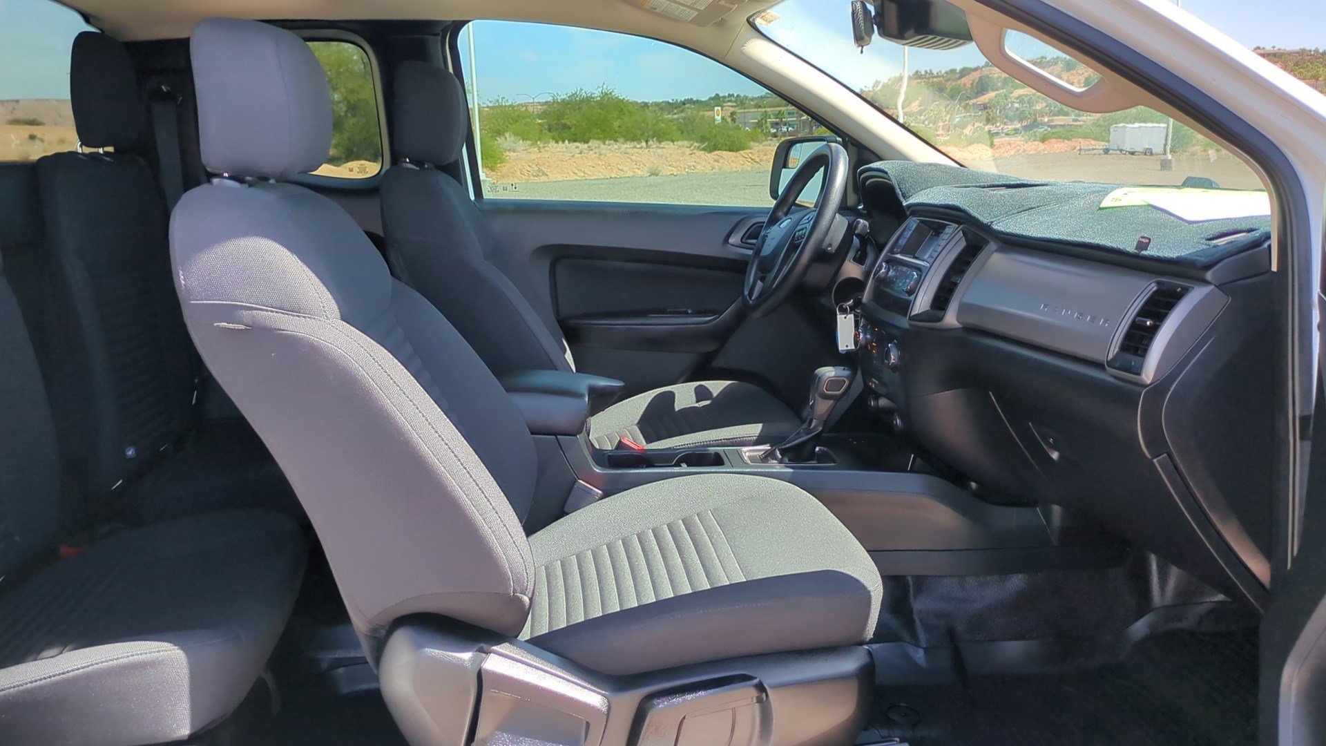 Used 2021 Oxford White Ford XL image 28