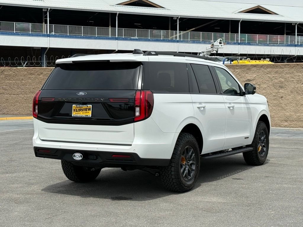 New 2026 Star White Metallic Tri-Coat Ford Tremor® image 3
