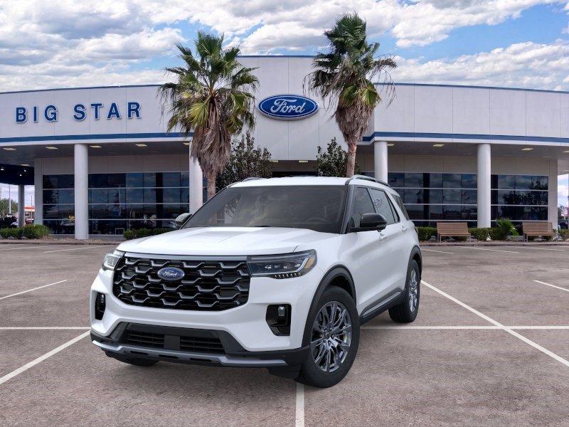 New 2026 Star White Metallic Tri-Coat Ford Platinum image 2