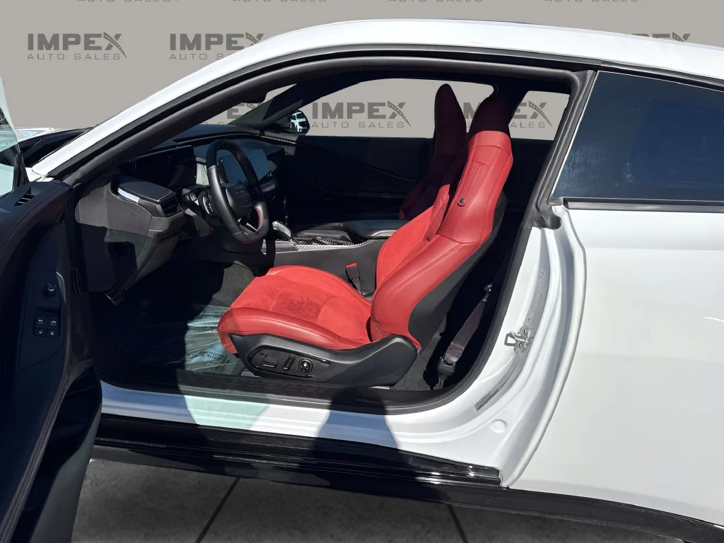 Used 2024 White Dodge R/T Scat Pack image 32